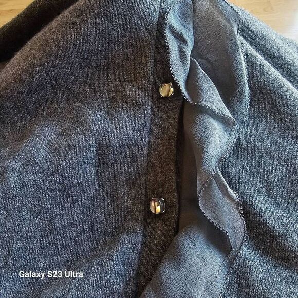 Ann Taylor womens Sz M gray Ruffle cashmere cardigan sweater - Picture 6 of 8
